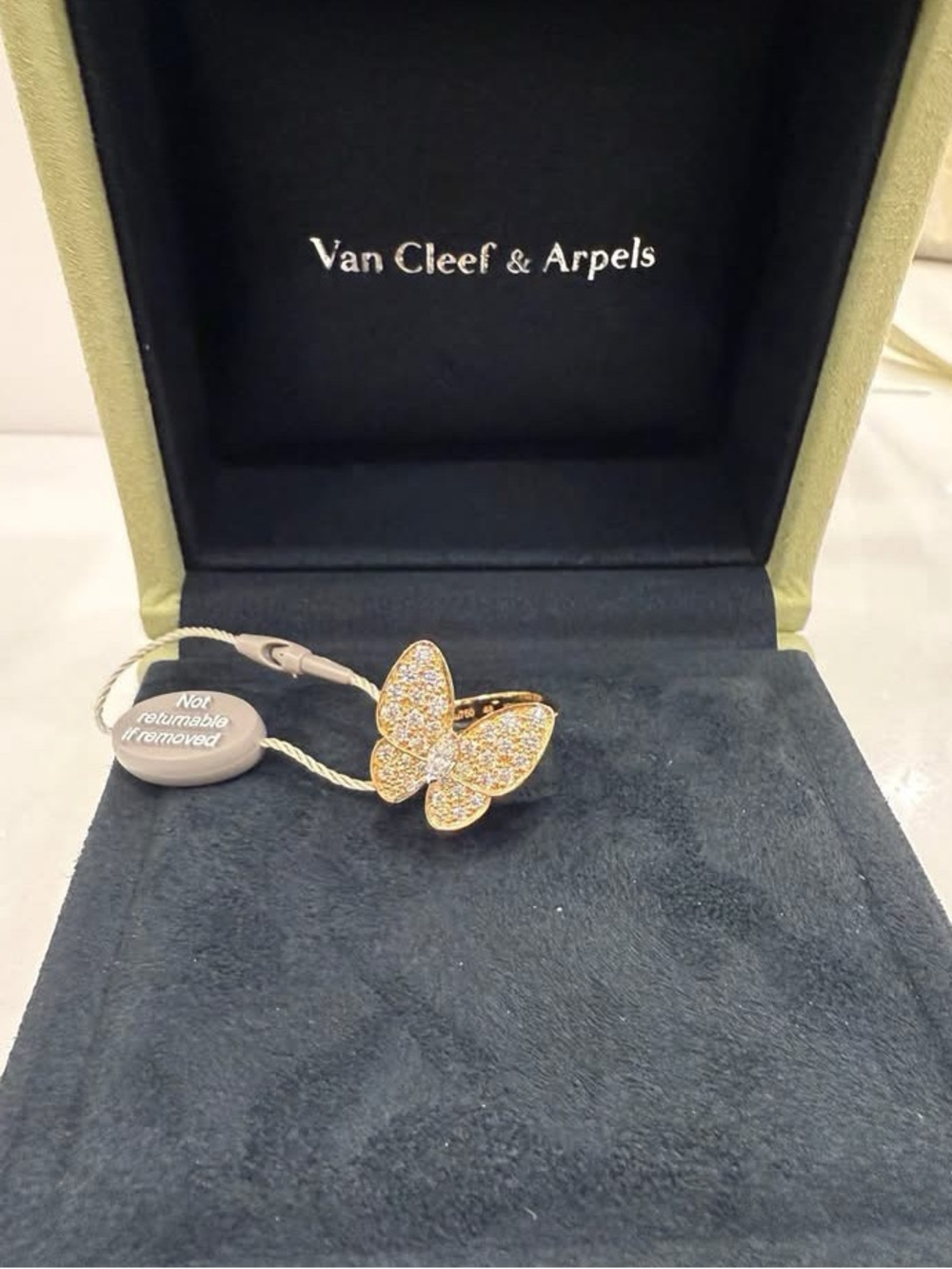 Van Cleef & Arpels Butterfly Ring Yellow Gold With Diamonds